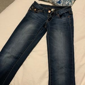 Arden B Skinny Jeans